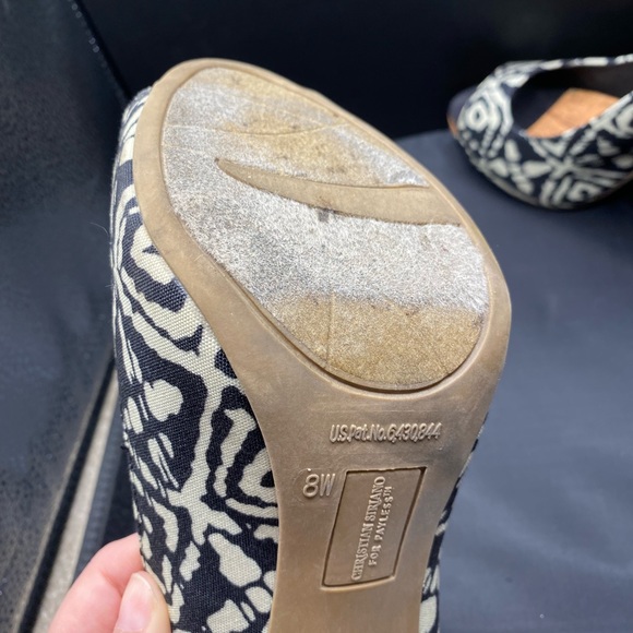 Christian Siriano Aztec Pumps - Picture 3 of 3